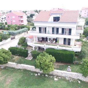 House Nono Povljana